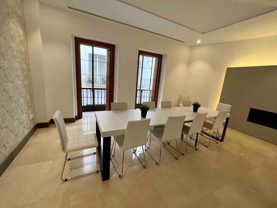Fdez Amazing House By Cathedral And Giralda With Private Pool Vila Sevilha Exterior foto