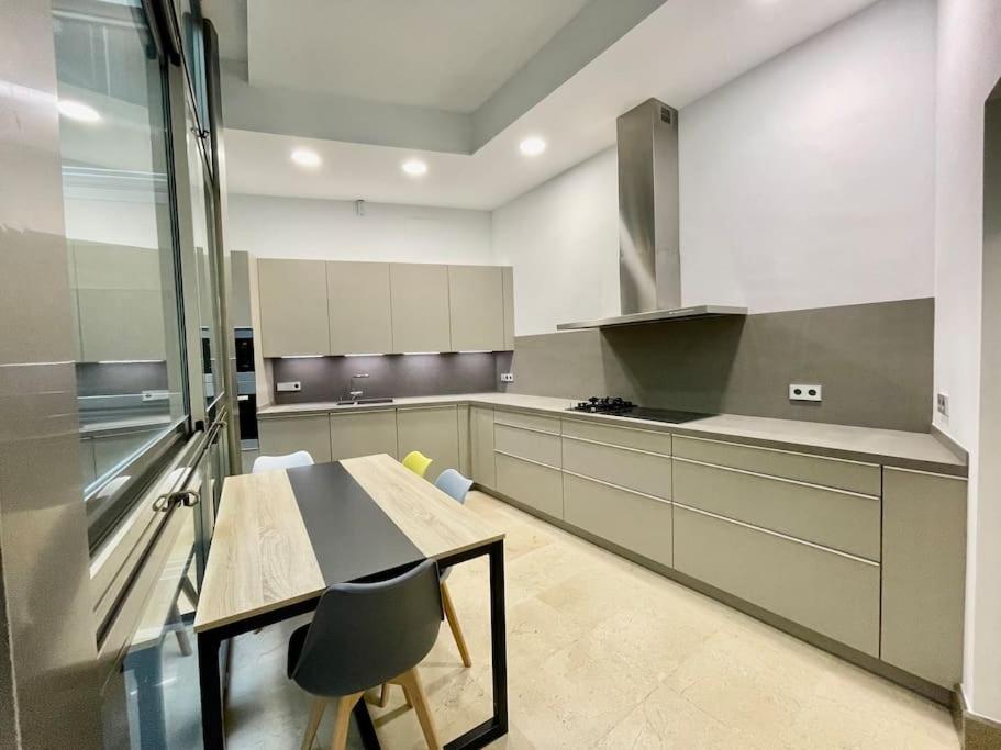 Fdez Amazing House By Cathedral And Giralda With Private Pool Vila Sevilha Exterior foto