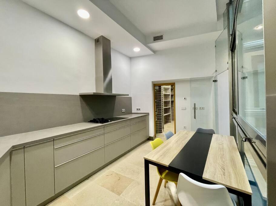Fdez Amazing House By Cathedral And Giralda With Private Pool Vila Sevilha Exterior foto
