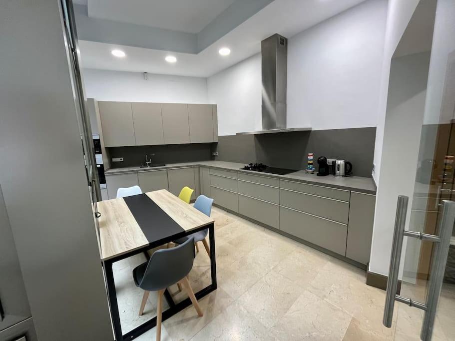 Fdez Amazing House By Cathedral And Giralda With Private Pool Vila Sevilha Exterior foto